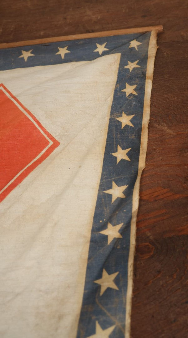 Lot 011 - Antique Circa 1876 U.S. Bicentennial Civil War Veteran Union Army, XXV Corps, 1st Division Parade Flag On Pole, Red Diamond Insignia, 40" Pole