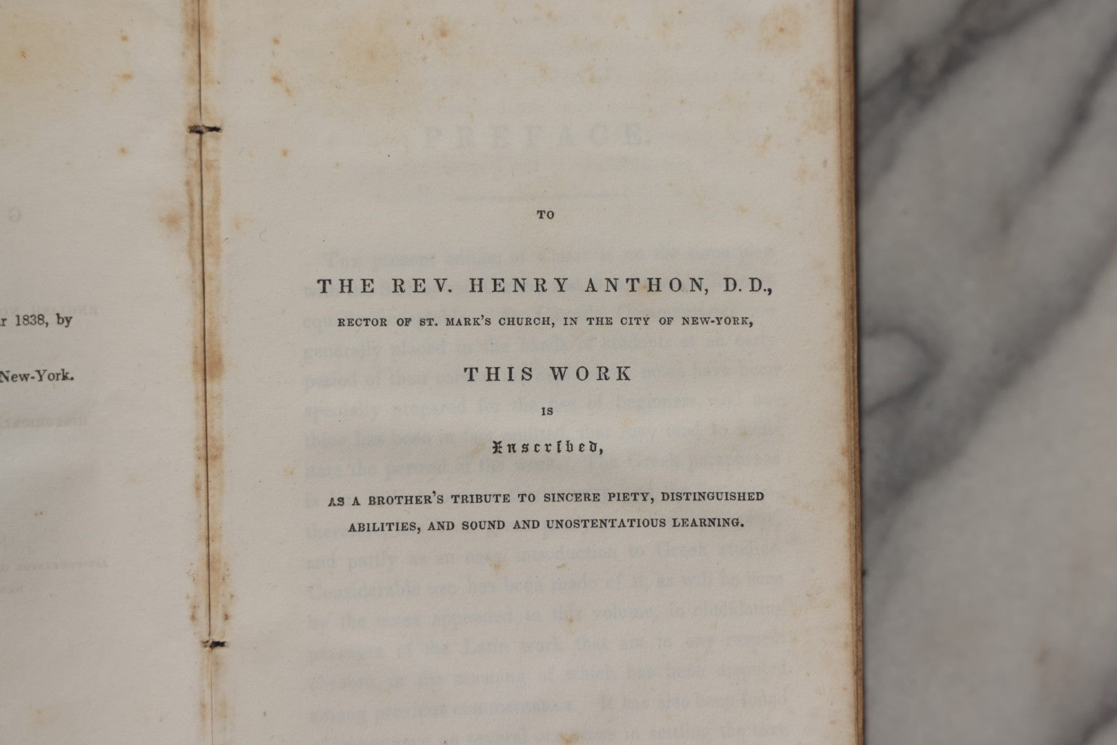 Lot 032 - Anthon's Caesar, "Caesar's Commentaries On The Gallic War And The First Book Of Greek Paraphrase" Antique Book By Charles Anthony, Published 1840 By Harper & Brothers, New York, Illustrated With Battle Formation Engravings