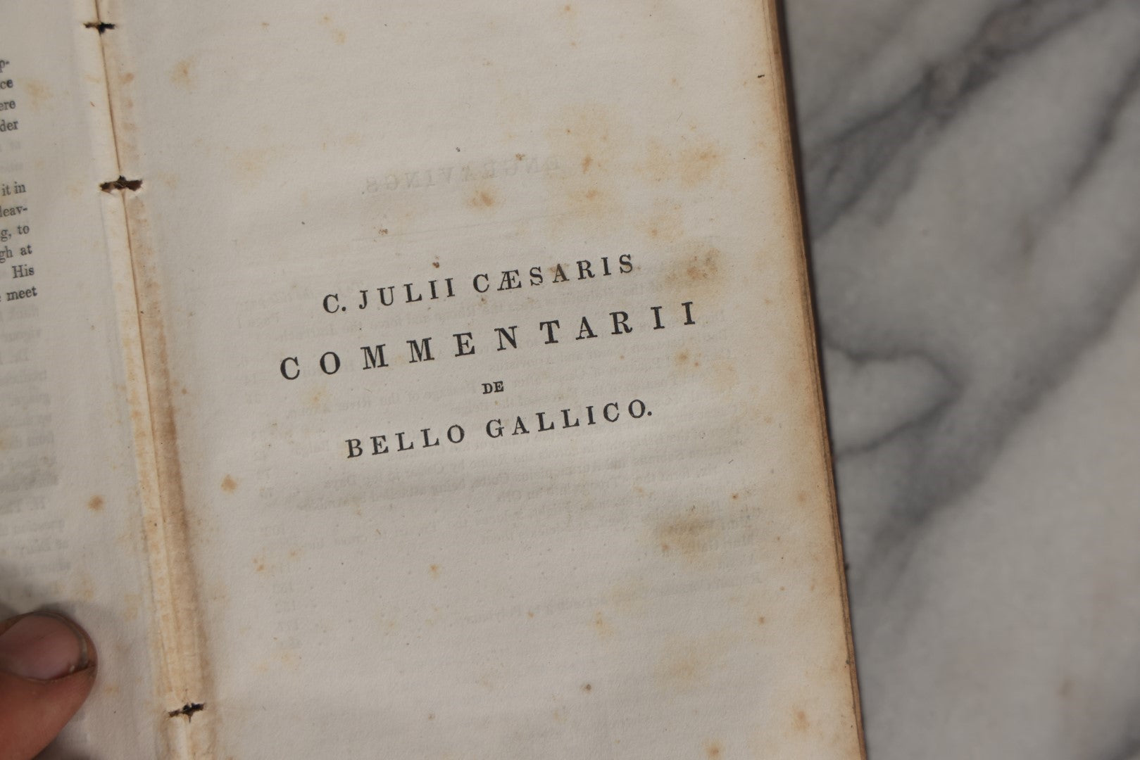 Lot 032 - Anthon's Caesar, "Caesar's Commentaries On The Gallic War And The First Book Of Greek Paraphrase" Antique Book By Charles Anthony, Published 1840 By Harper & Brothers, New York, Illustrated With Battle Formation Engravings