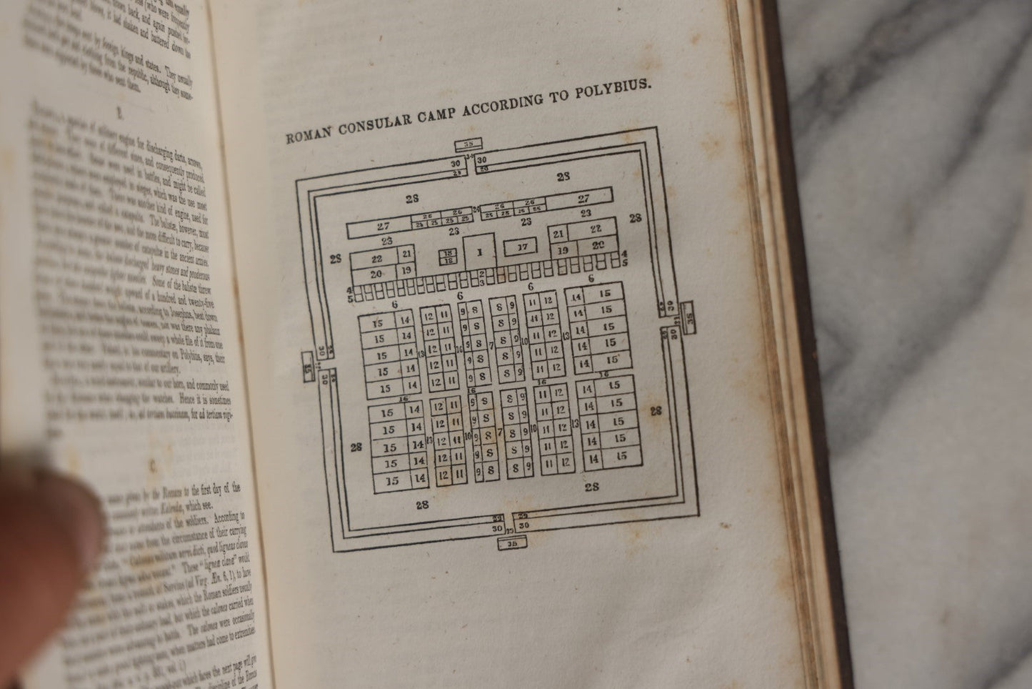 Lot 032 - Anthon's Caesar, "Caesar's Commentaries On The Gallic War And The First Book Of Greek Paraphrase" Antique Book By Charles Anthony, Published 1840 By Harper & Brothers, New York, Illustrated With Battle Formation Engravings