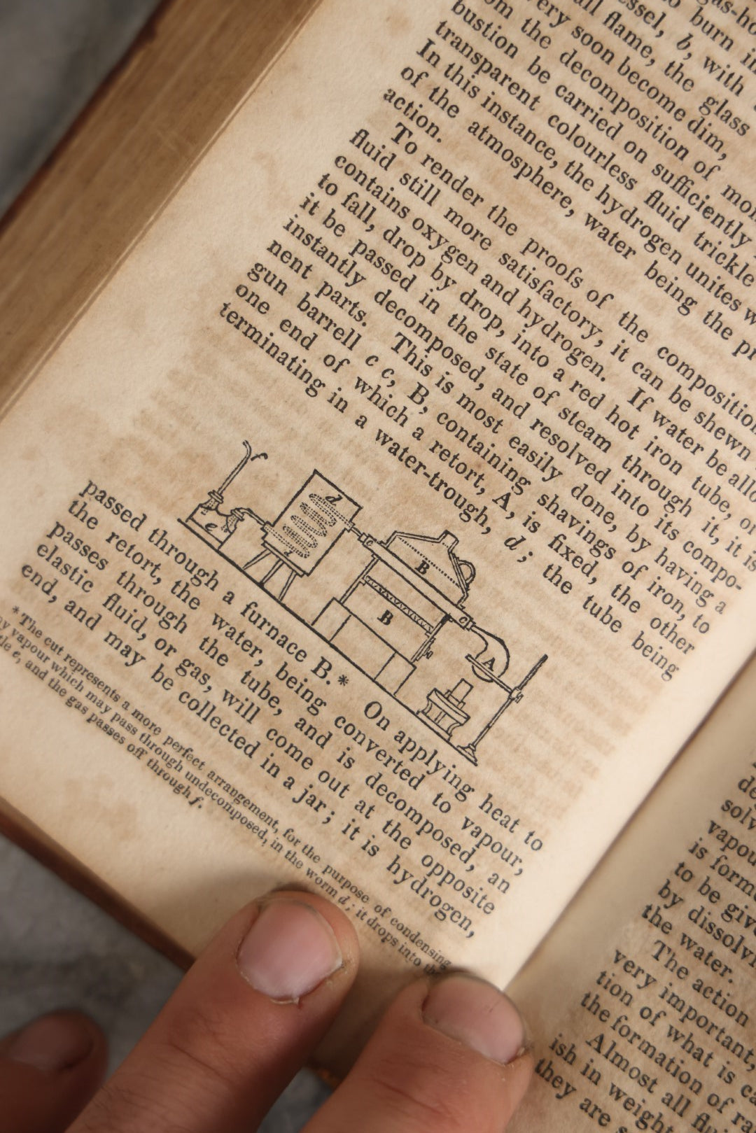 Lot 053 - "Elements Of Chemistry" By Andrew Fyfe And John W Webster, Early Antique Chemistry Book, Illustrated, Published 1827 By Richardson And Lord, Boston