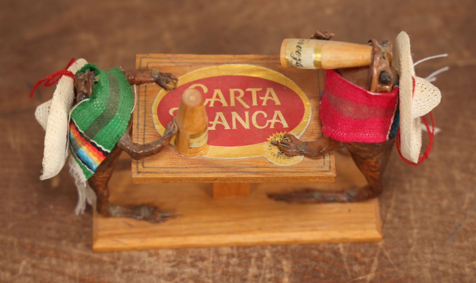 Lot 007 - Vintage Mexican Folk Art Pair Of Taxidermy Frogs Drinking Beer In Sombreros