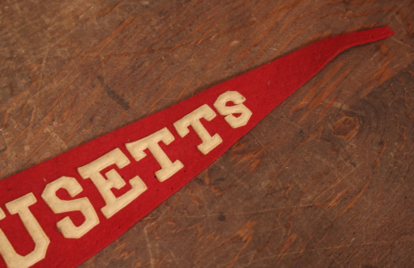 Lot 026 - Vintage 25" Massachusetts State Felt Pennant, A Product Of Green Mountain Studios, White River Junction, Vermont, With Stitched Letters