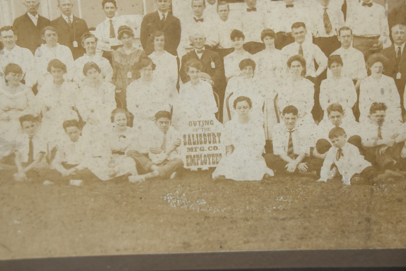 Lot 018 - Antique Framed Boarded Group Occupational Photo, Outing Of The Salisbury Manufacturing Company Employees, Likely The Textile Company Of Amesbury, Massachusetts