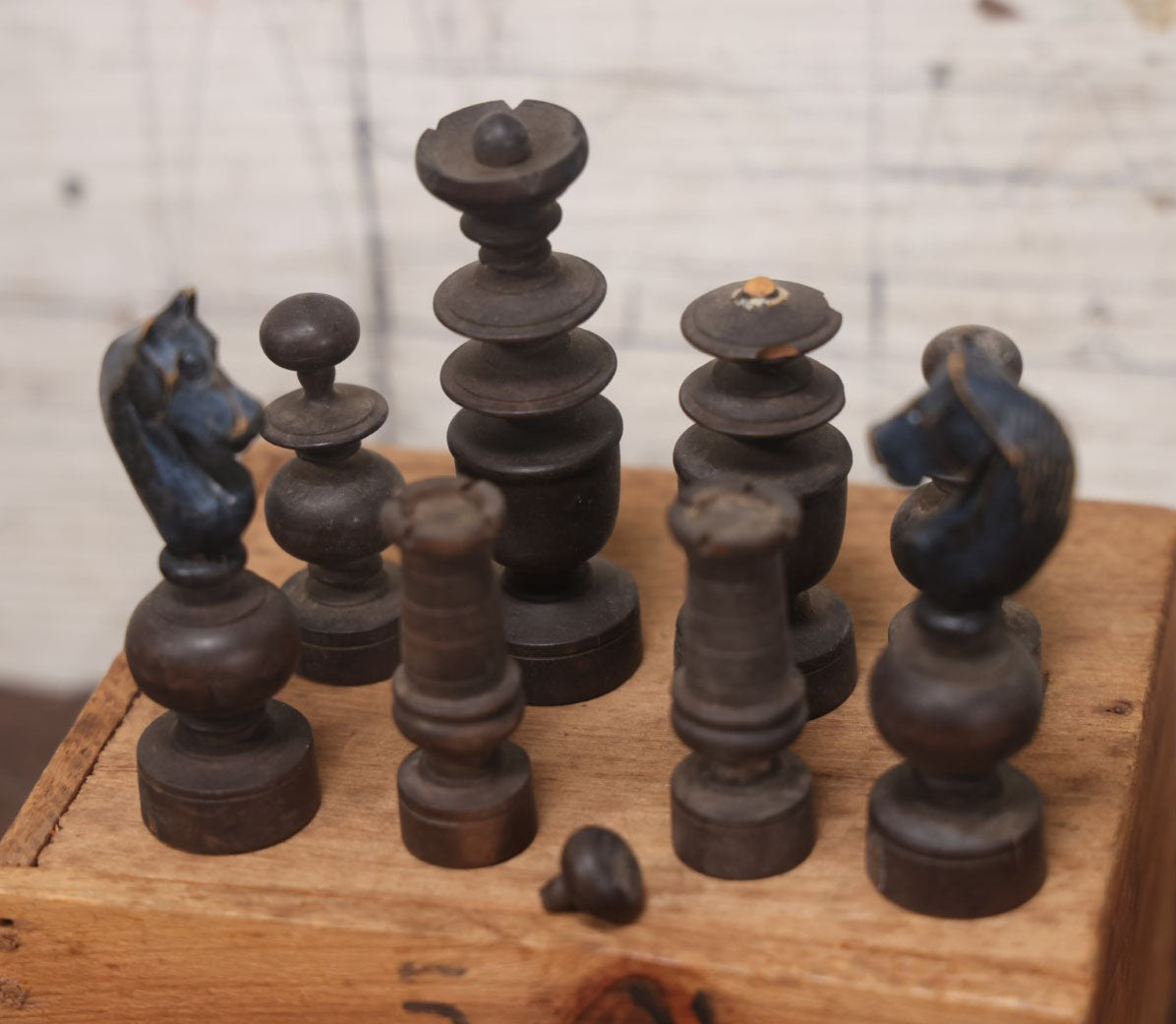 Lot 022 - Antique Handmade Wood Turned Chess Pieces, Complete Set, Note Damage To Black Queen And Black Pawn, Hand Carved Knights, Includes Wooden Box