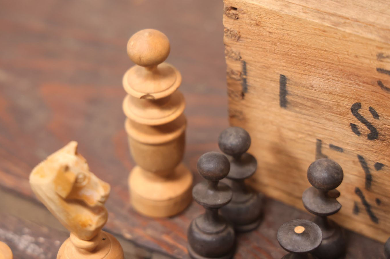 Lot 022 - Antique Handmade Wood Turned Chess Pieces, Complete Set, Note Damage To Black Queen And Black Pawn, Hand Carved Knights, Includes Wooden Box