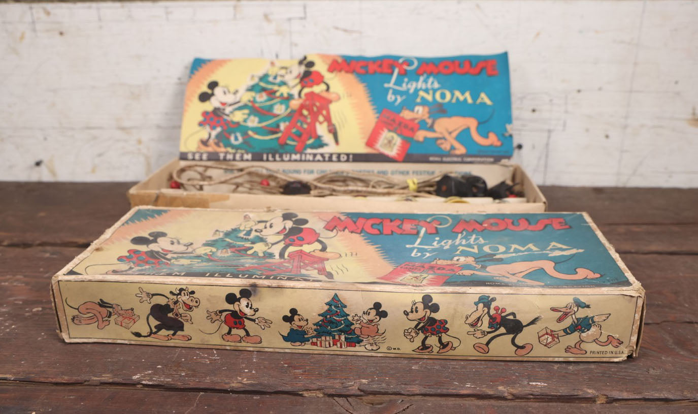 Lot 025 - Mickey Mouse Disney Christmas Lights Set In Box By Noma, Catalogue No. 105, With Mazda Lamps, In Box, Heavy Wear, Non Working, Circa 1930s