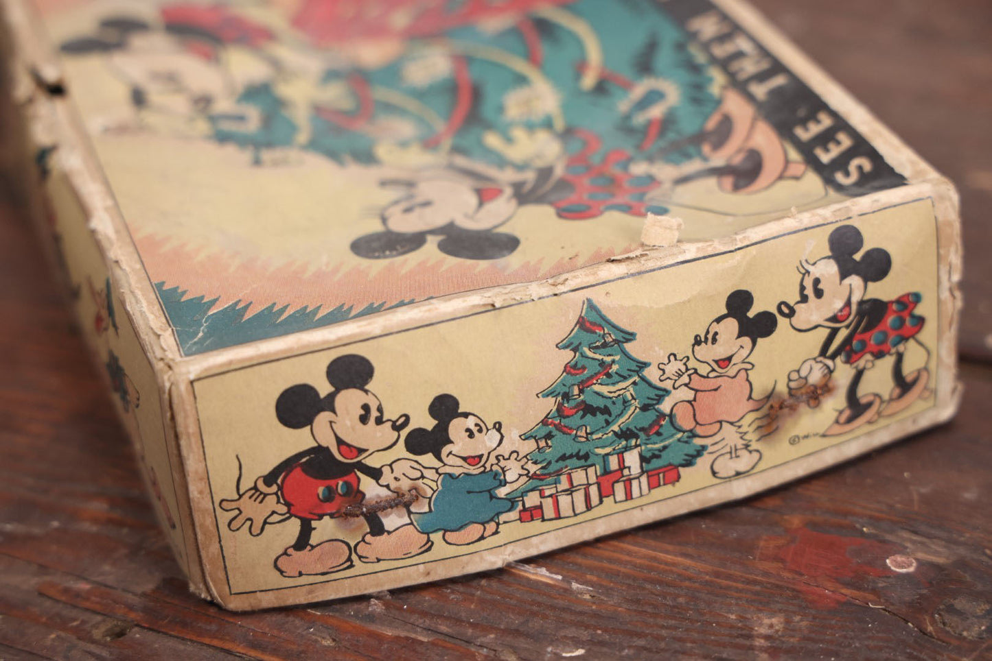 Lot 025 - Mickey Mouse Disney Christmas Lights Set In Box By Noma, Catalogue No. 105, With Mazda Lamps, In Box, Heavy Wear, Non Working, Circa 1930s