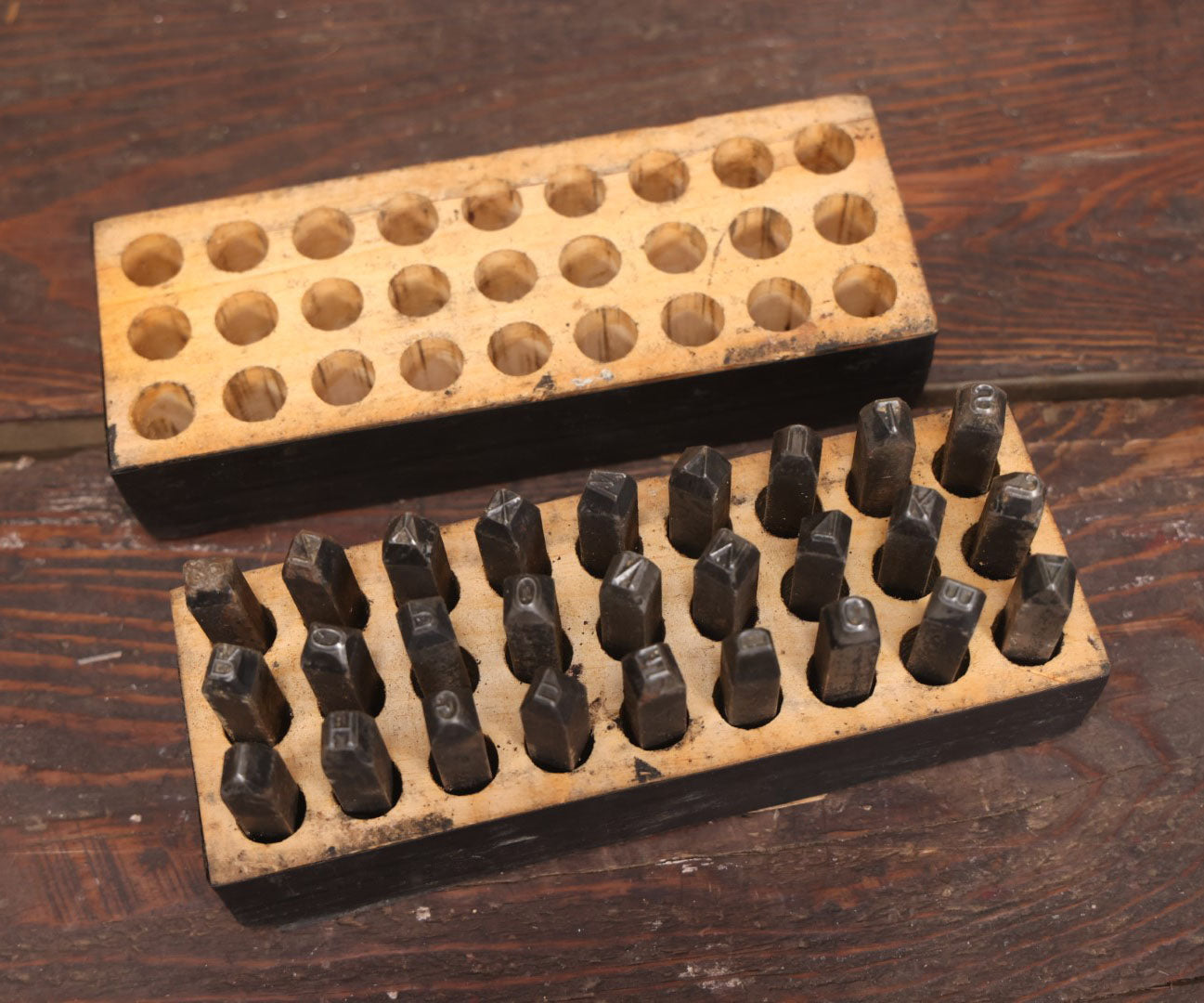 Lot 026 - Vintage Metal Punch 1/4" Letter Set, Complete Alphabet, Capital Letters, Plus Ampersand, In Custom Box