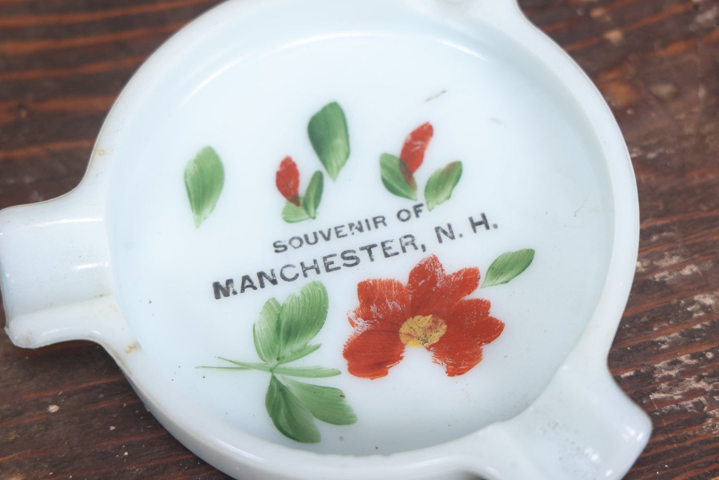 Lot 030 - Antique Hand Painted Milk Glass Ashtray Souvenir Of Manchester, New Hampshire, With Painted Flowers