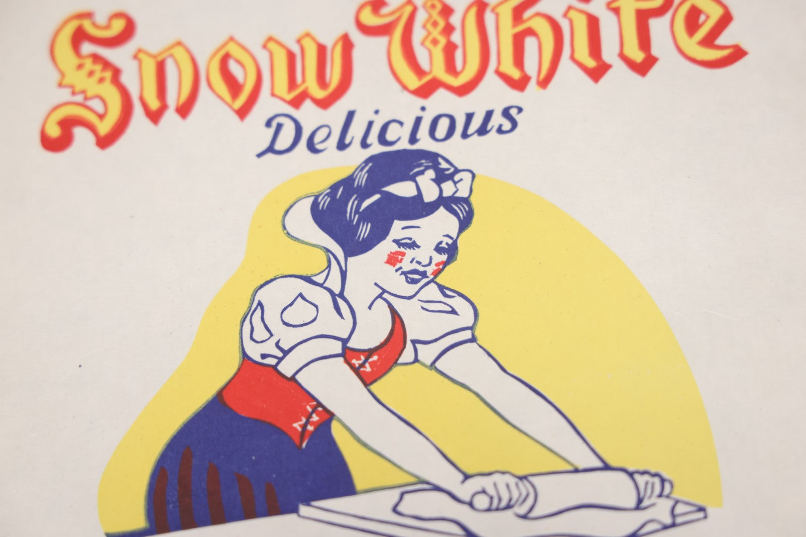 Lot 048 - Vintage N.O.S. Snow White Delicious Cake And Pastry 5 Lb Flour Sack, Master Baker Flour Mills, Vancouver, British Columbia