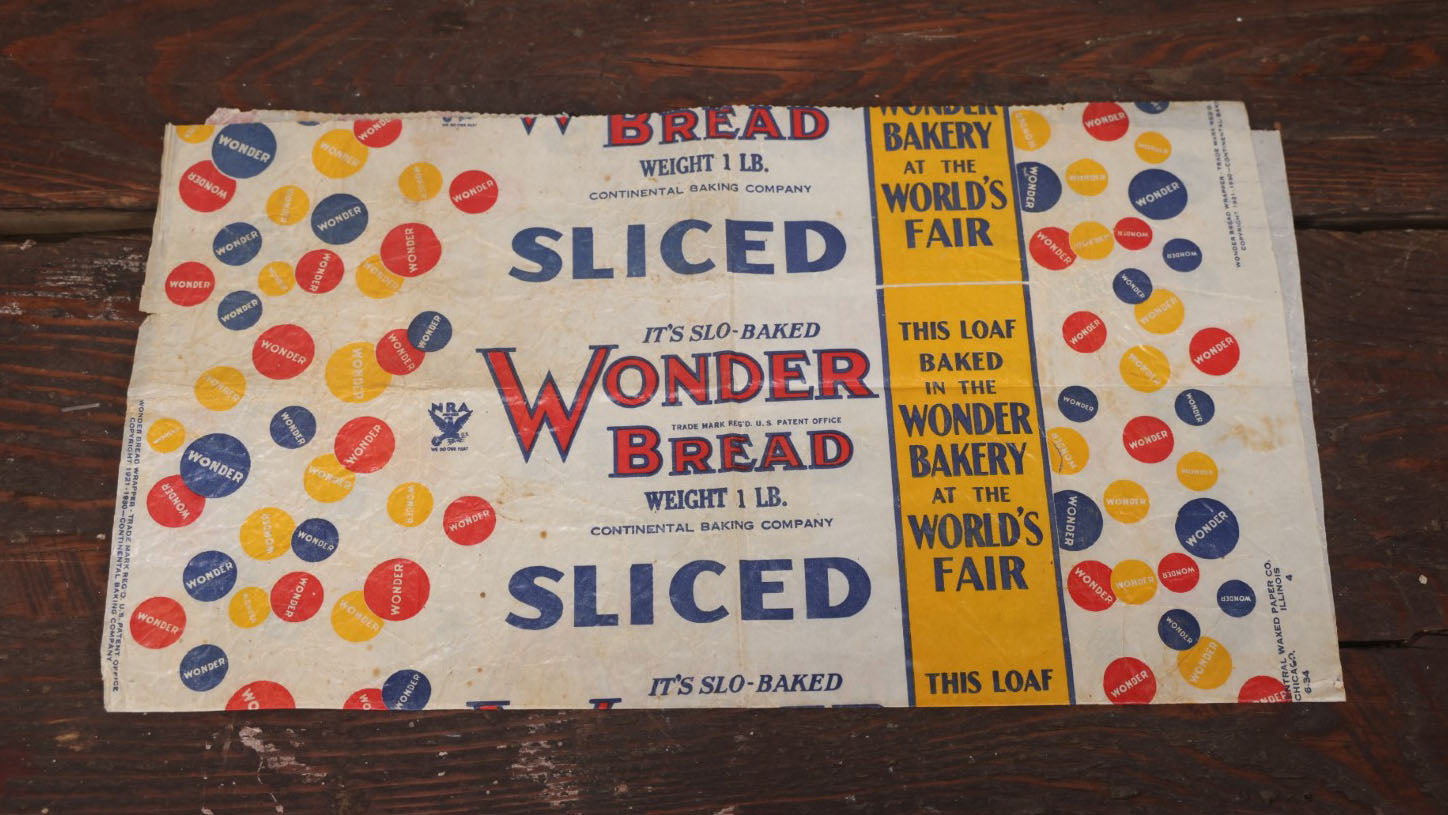 Lot 050 - Vintage Wonder Bread Wax Paper Sliced Bread Loaf Wrapper, Baked In The Wonder Bakery At The World's Fair, Circa 1930, Continental Baking Company, Central Waxed Paper Co.