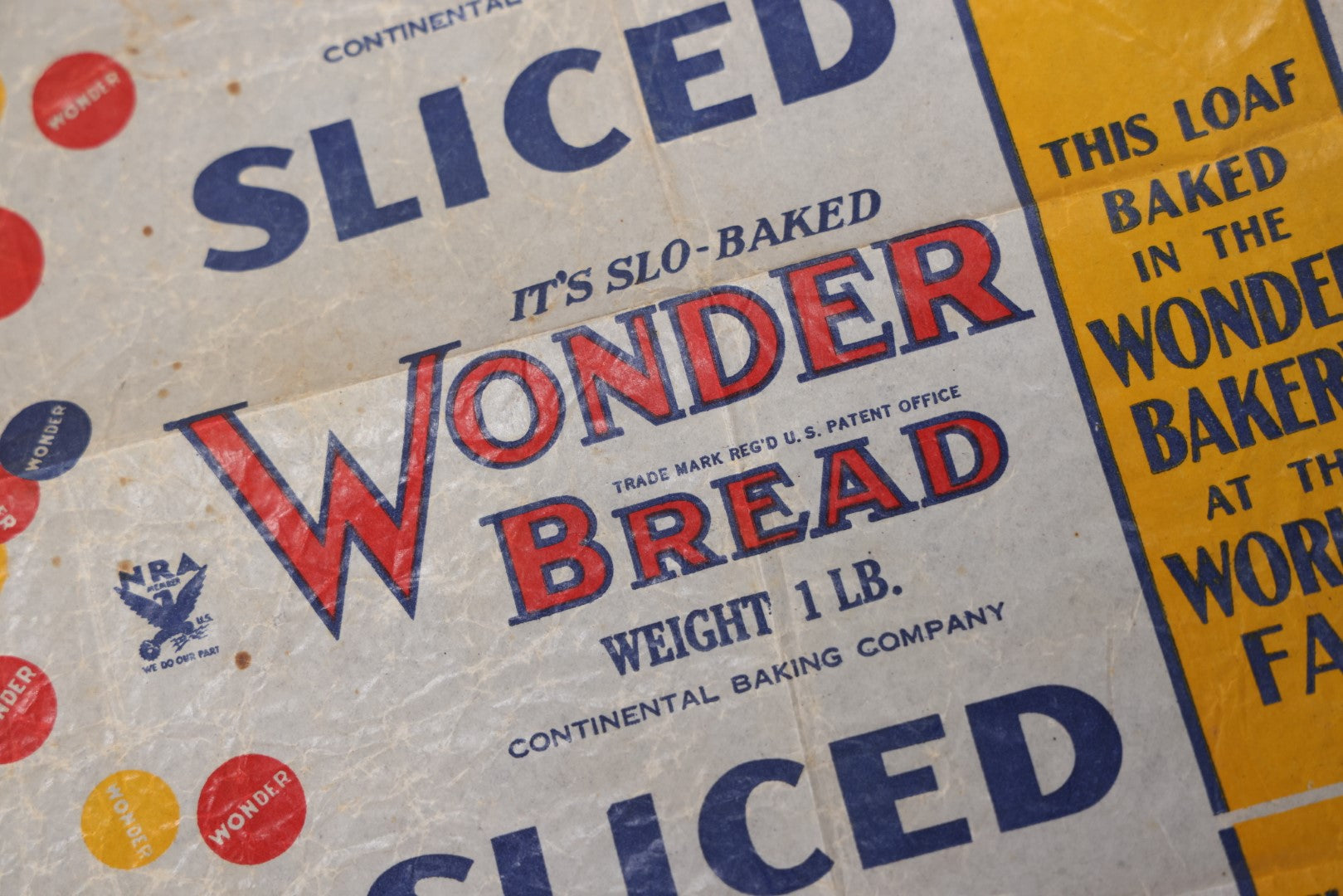 Lot 050 - Vintage Wonder Bread Wax Paper Sliced Bread Loaf Wrapper, Baked In The Wonder Bakery At The World's Fair, Circa 1930, Continental Baking Company, Central Waxed Paper Co.