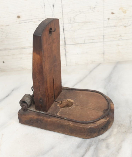 Lot 088 - Antique Wood And Metal Rat And Rodent Trap, No Label