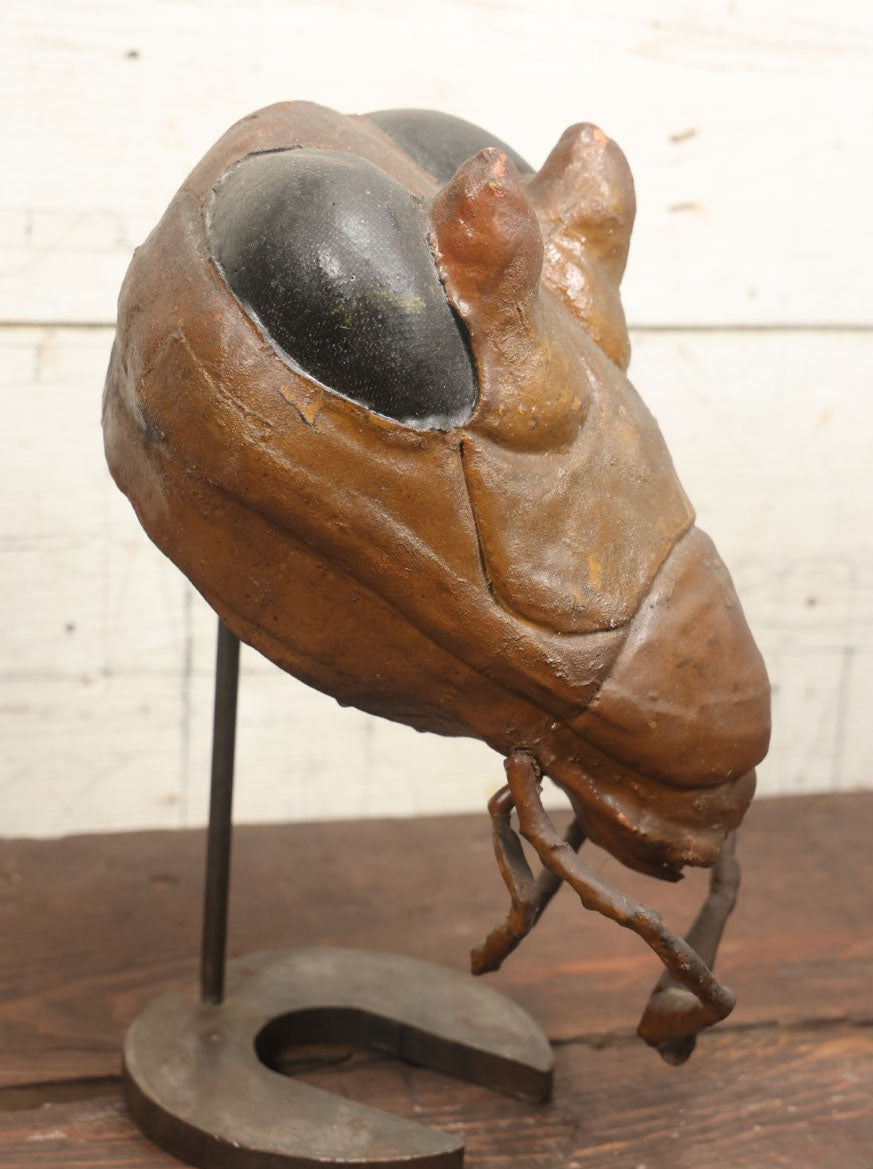 Lot 002 - Vintage Puppet Cockroach Insect Bug Head, Attributed To Stop Motion Artist Michael Sullivan, Likely Used In Joe'S Apartment (1996), On Custom Stand