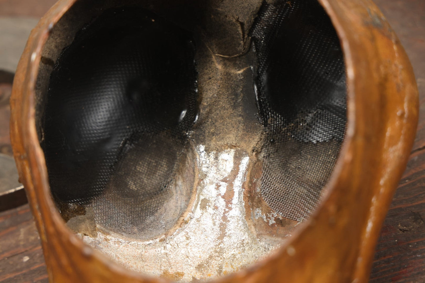 Lot 002 - Vintage Puppet Cockroach Insect Bug Head, Attributed To Stop Motion Artist Michael Sullivan, Likely Used In Joe'S Apartment (1996), On Custom Stand