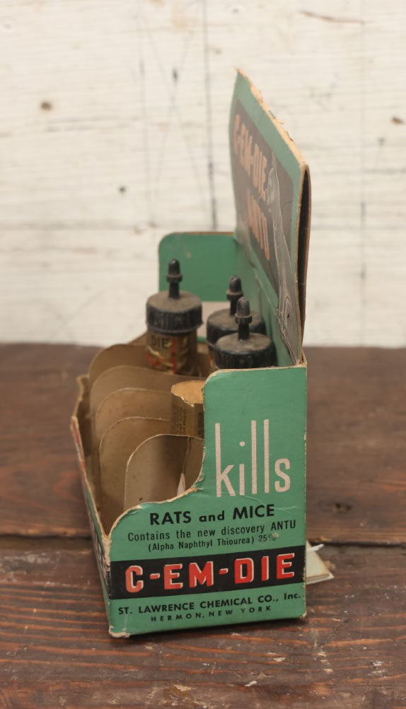 Lot 017 - Vintage C-Em-Die Rat And Mouse Killer Poison Store Display With Cat And Dead Mouse Graphic, Including Three Unopened Tubes, St. Lawrence Chemical Co, Hermon, New York
