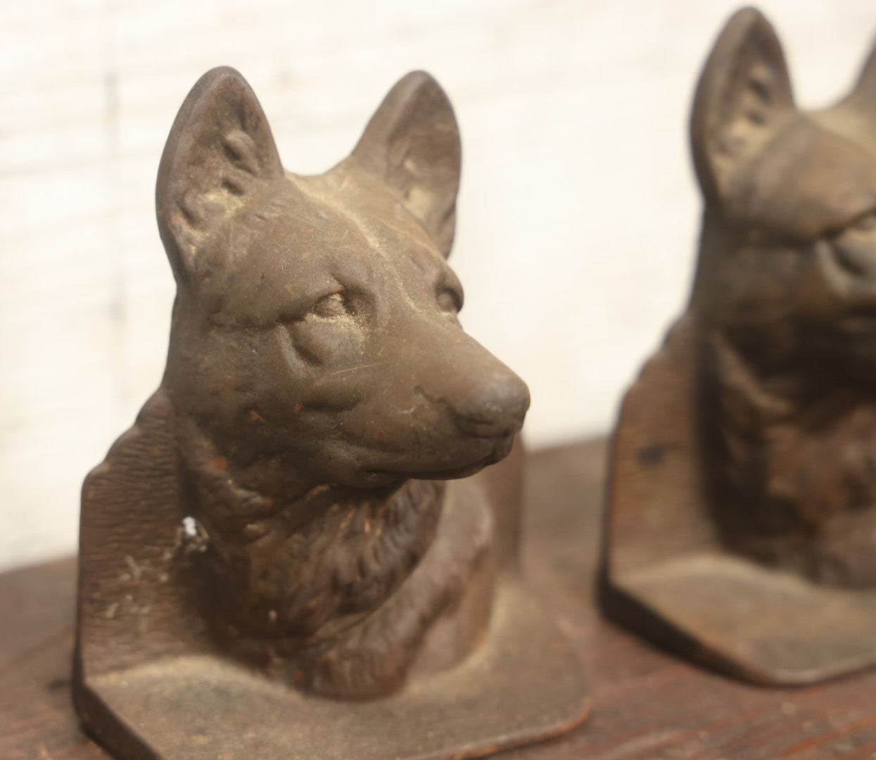 Lot 029 - Pair Of Antique Cast Iron German Shepherd Head Dog Bookends, Dog Head Looking Straight Forward