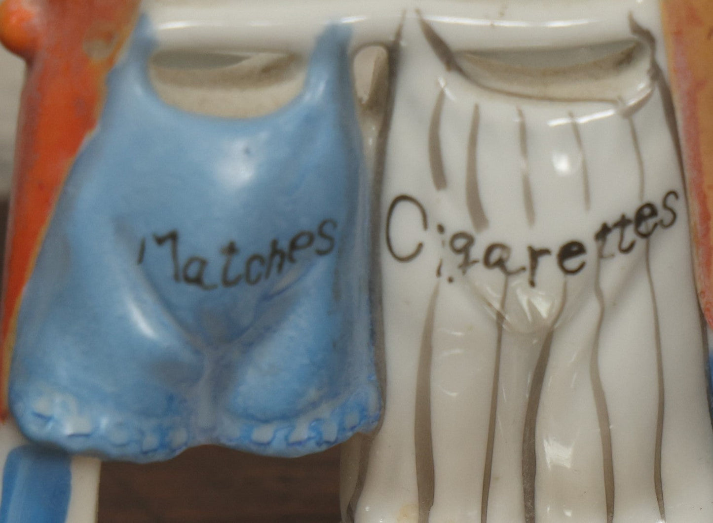 Lot 071 - Vintage "Who Left This Behind" Clothesline Porcelain Novelty Ashtray, Match Holder, And Match Strike, Made In Japan