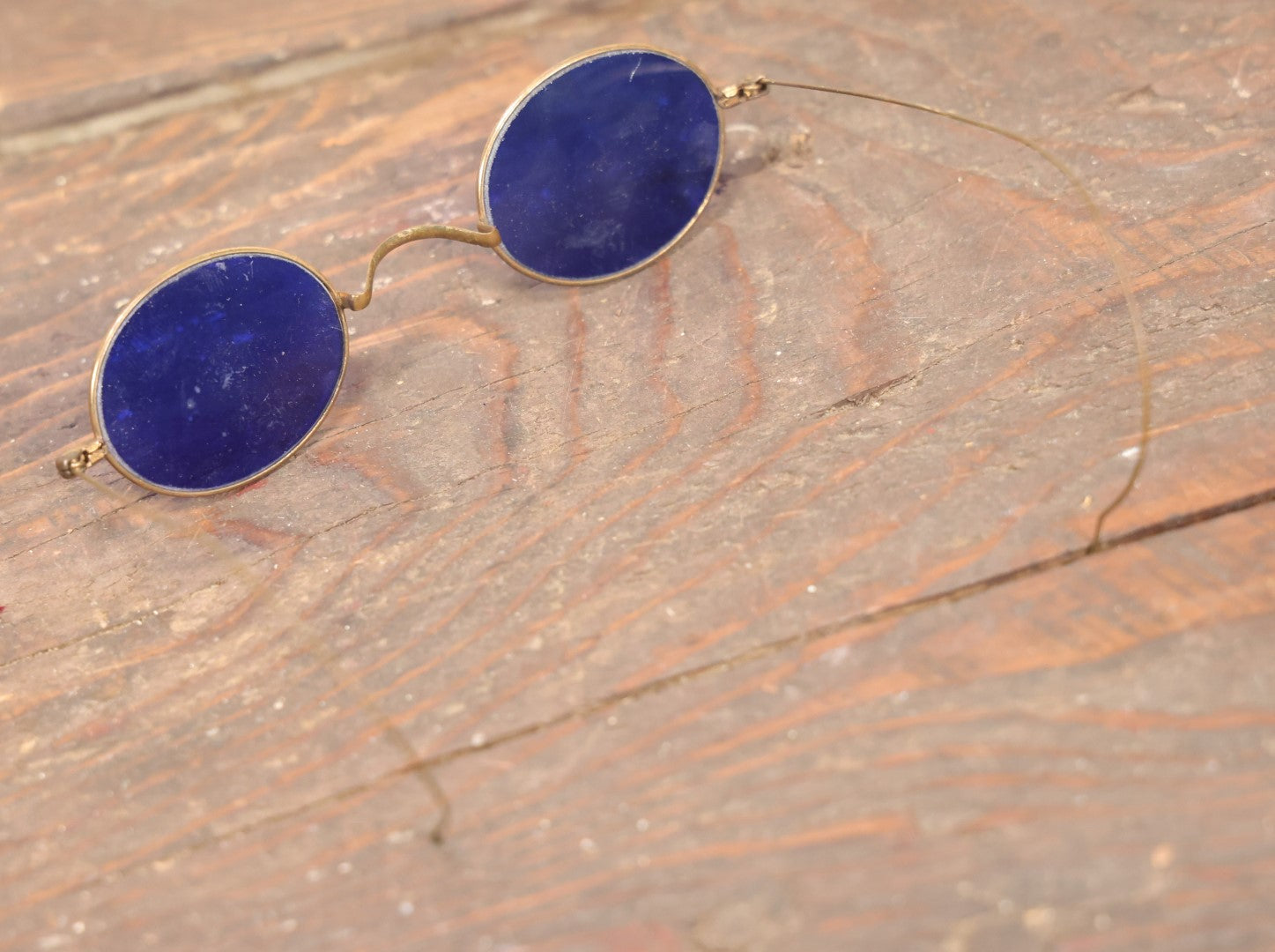 Lot 077 - Antique Late 19th Century Blue Tinted Wire Frame Round Lens Sunglasses