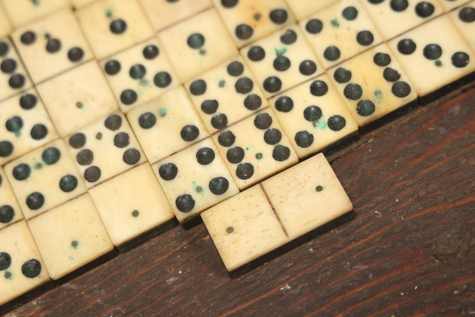 Lot 081 - Antique Bone And Ebony Dominoes Set With Wooden Carrying Box, 28 Dominoes In Total, Complete Double Six Set