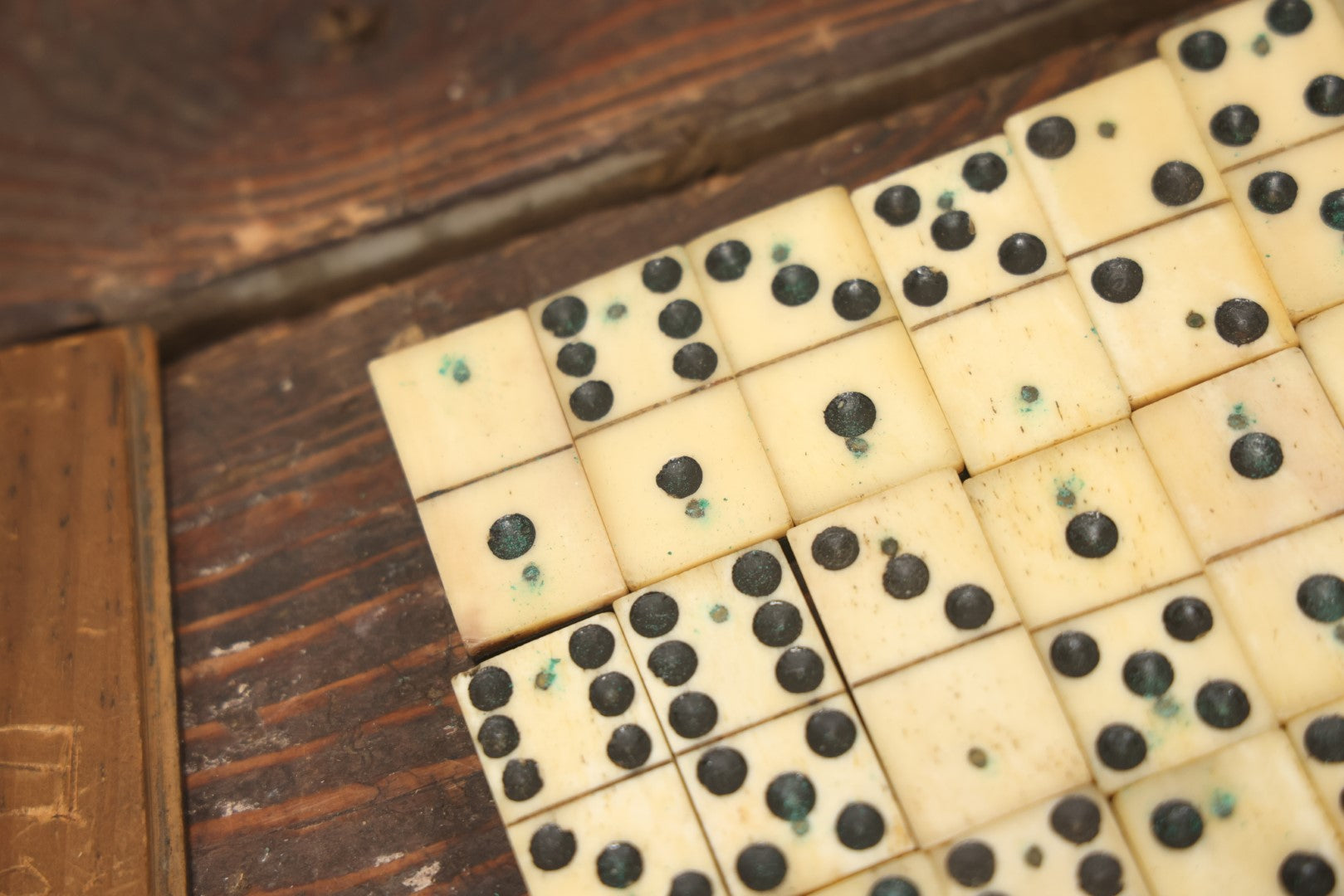 Lot 081 - Antique Bone And Ebony Dominoes Set With Wooden Carrying Box, 28 Dominoes In Total, Complete Double Six Set