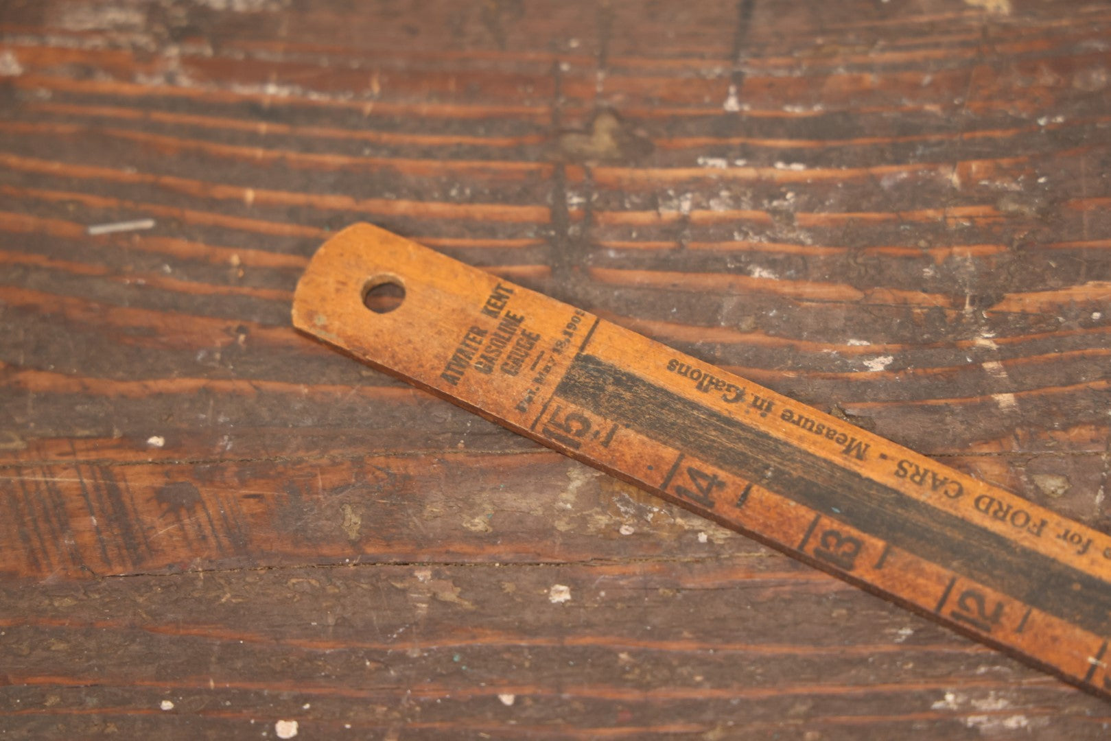 Lot 095 - Vintage Socony Gasoline And Polarine Oil And Greases Oil And Fuel Advertising Measuring Stick, Standard Oil Company Of New York, 17" Total Length