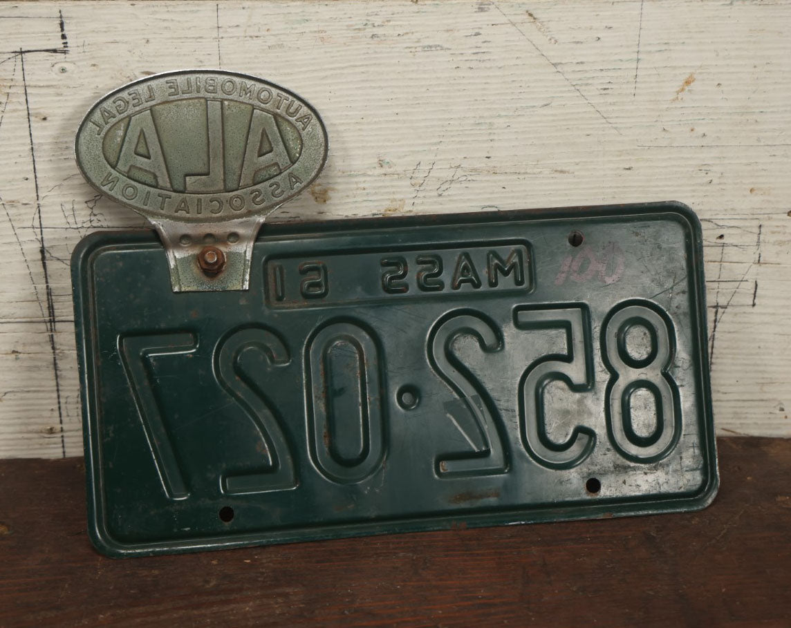 Lot 110 - Vintage Massachusetts 1961 Green Pressed Metal License Plate With Automobile Legal Association A.L.A. Topper, Number 852027, Note Various Wear, Rust