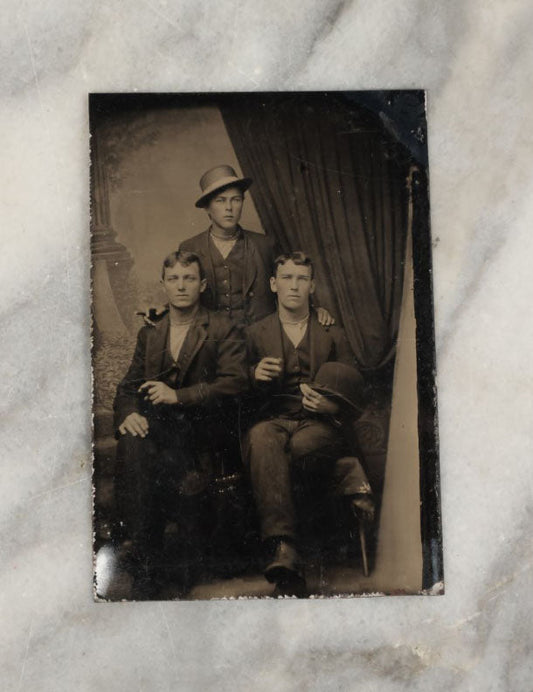 Lot 011 - Antique Tintype Photo Of Three Young Men, One In Fedora, Another Holding A Bowler Cap, Smoking