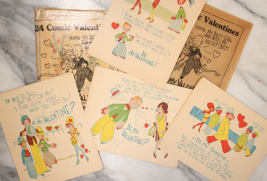 Lot 102 - Pair Of Vintage Folders Of 24 Comic Cartoon Valentines, Very Good Condition, One Folder Sealed, Wax Paper Folders, "Twenty Four Snappy Designs, 'Full Of Fun' Assortment"