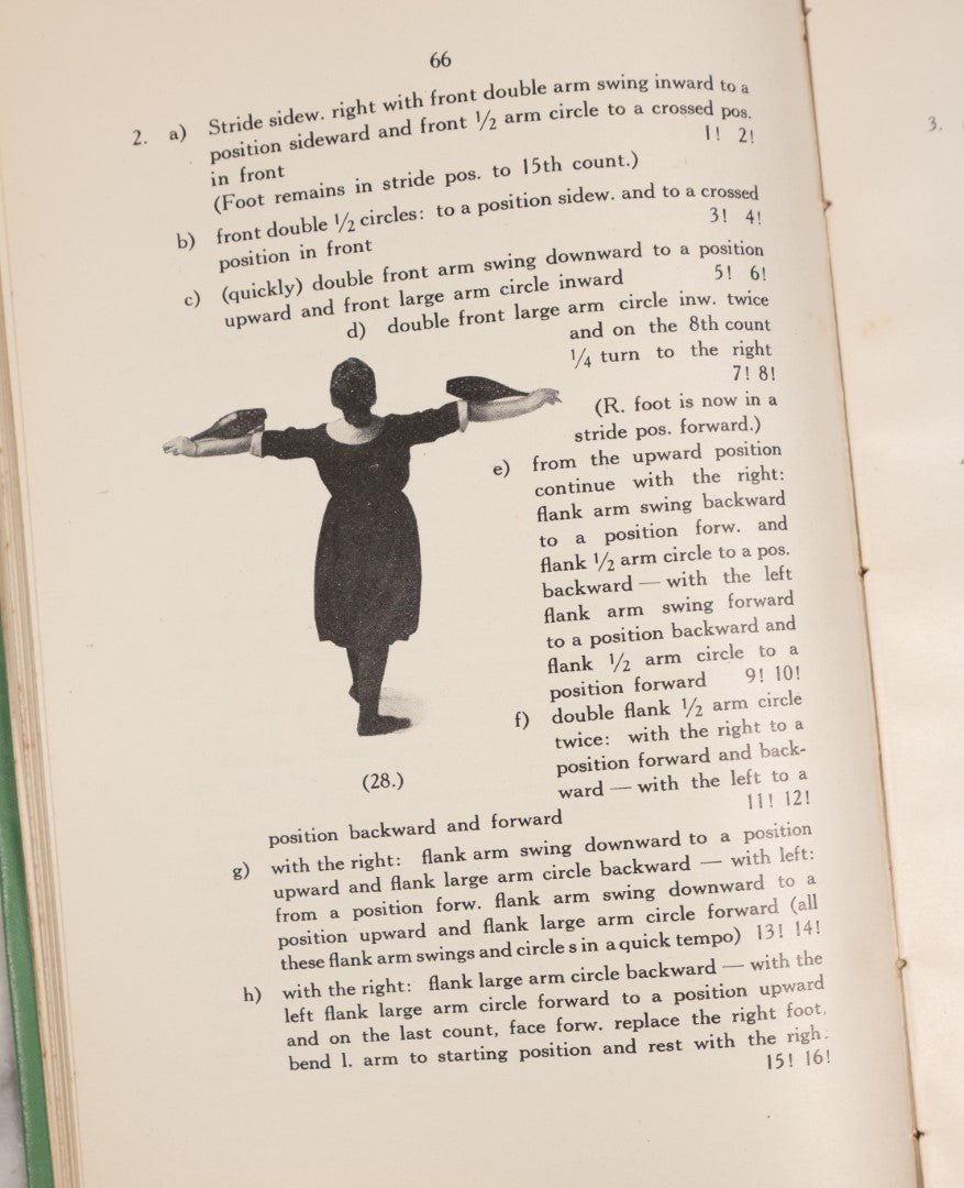 Lot 119 - "Clubs" Antique Book By Joseph Cermak On Athletic Clubs, Exercises And More, Copyright 1916, Illustrated