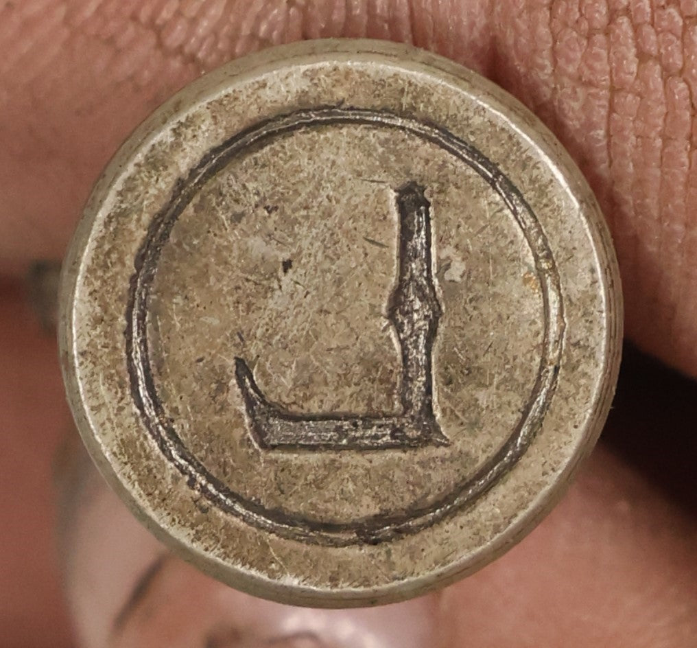 Lot 153 - Single Junk Drawer Finding, Brass Wax Seal Stamp, Letter "L"