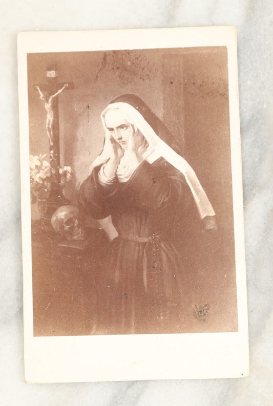 Lot 027 - Single Antique Carte De Visite C.D.V. Illustrated Album Filler Card Depicting Sister Virginia Maria, The Nun Of Monza (1575-1650), Notable For Having Murdered A Fellow Nun To Cover Up An Affair In Monza, Italy