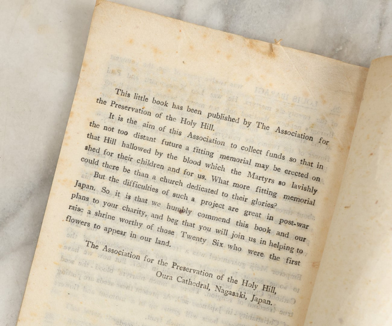 Lot 032 - "The Twenty Six Martyrs Of Japan" Vintage Booklet By Father S. Hamaguchi, Published By The Association Of The Preservation Of The Holy Hill, Oura Cathedral, Nagasaki, Japan, Printed By Fujiki Hakueisha