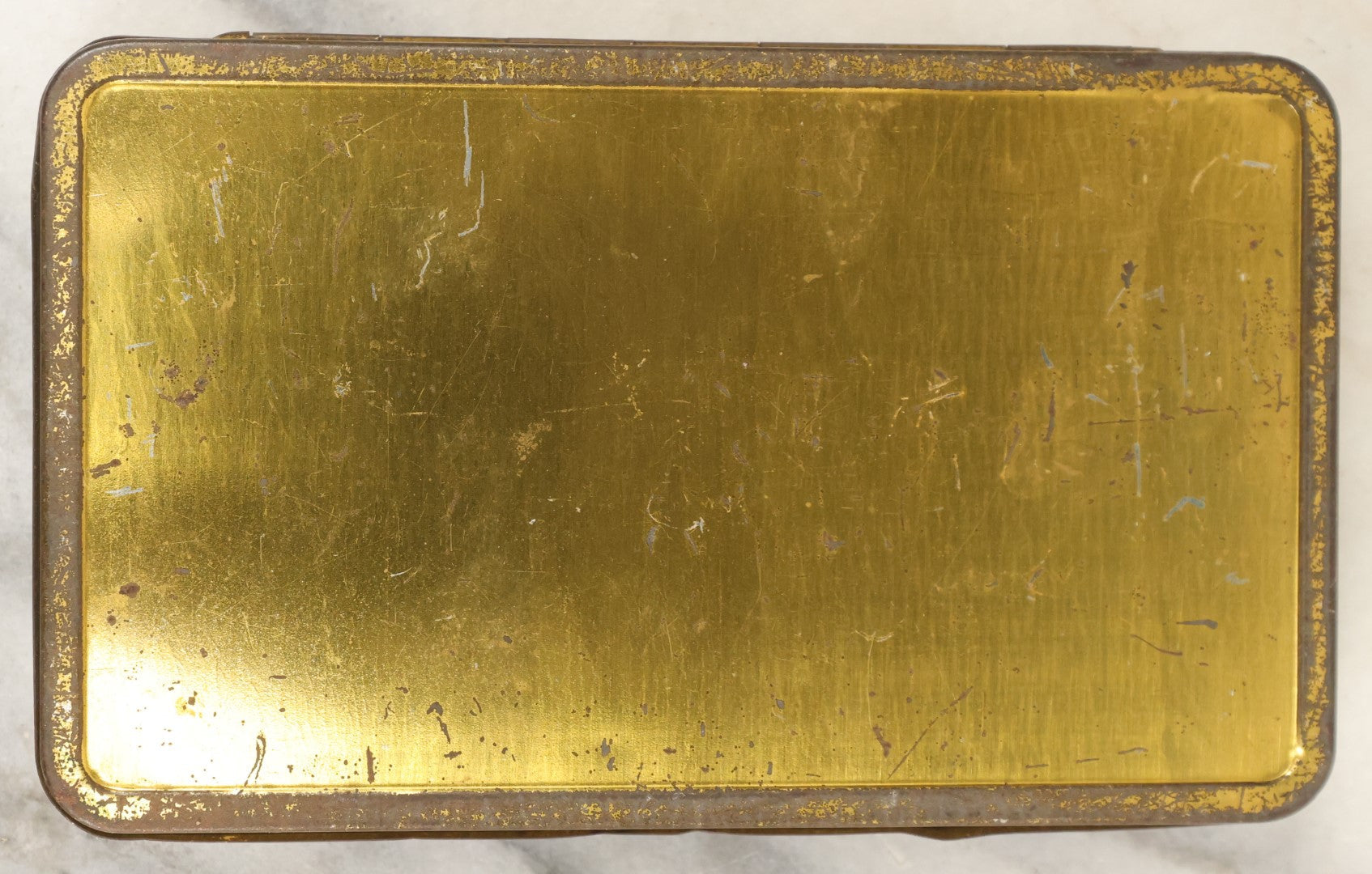 Lot 074 - Vintage Tin Lithograph Metal Crayon Box, The American Crayon Company, Sandusky Ohio, New York, Made In U.S.A., Old King Cole, Design No. 93, Note Wear, Losses 