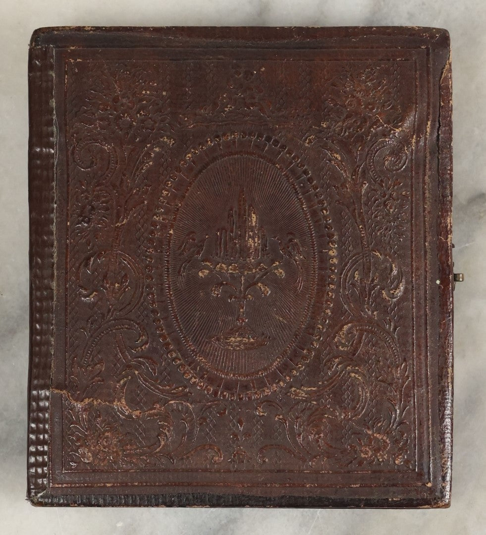 Lot 097 - Antique 1/6th Plate Daguerreotype Photograph Of An Older Man With White Hair, Wearing Suit With Black Bow Tie, In Repaired Leatherette Case