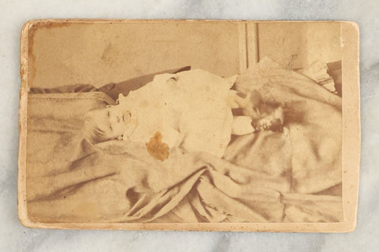 Lot 118 - Unusual Carte De Visite C.D.V. Photograph Of A Baby Laying On Fabric, Identified As Chas. Charles Prael, Father Of Evelyn Olbricht And Grandfather Of Hank And Chuck Olbricht