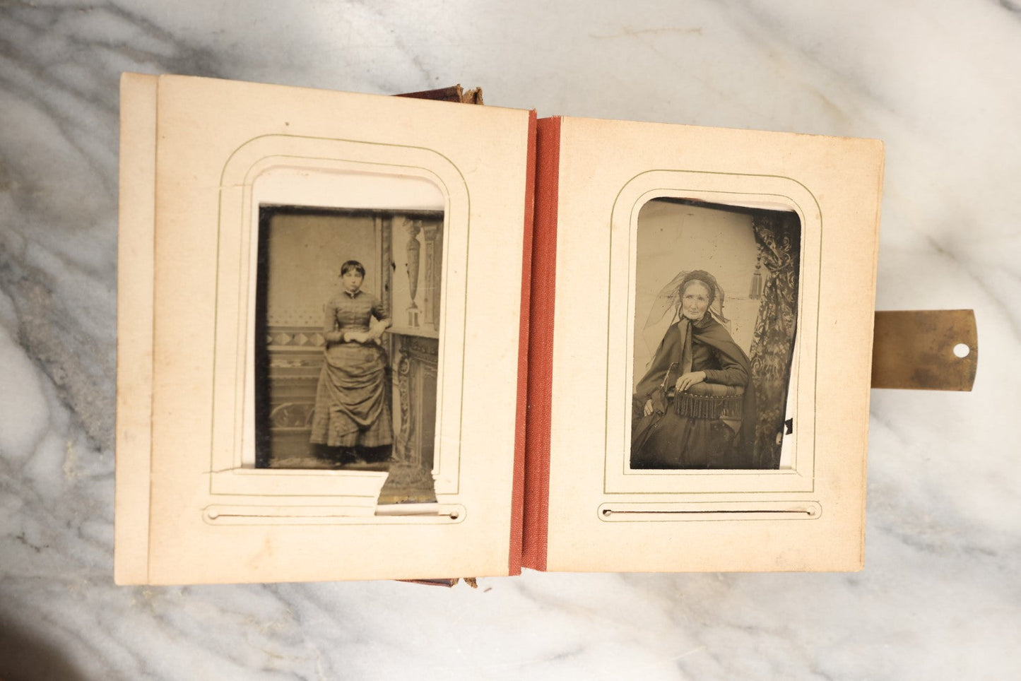 Lot 145 - Antique Photo Album With Gold Lettering On Spine, Plain Cover, Containing 27 Tintypes, 3 Snapshots, And 3 Religious Filler Cards (All Pages Included In Pictures)