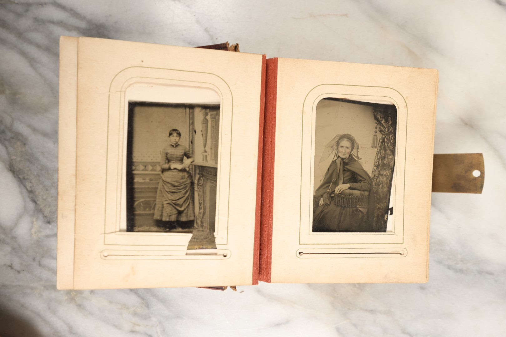Lot 145 - Antique Photo Album With Gold Lettering On Spine, Plain Cover, Containing 27 Tintypes, 3 Snapshots, And 3 Religious Filler Cards (All Pages Included In Pictures)