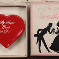 Lot 087 - Vintage Wind Up Animated Valentine, "To My Sweetheart, My Heart Beats For You," Heart Bounces Up And Down In Box When Wound, Copyright 1957 By H. Fishlove & Co., Made In Chicago, Illinois, No. 522