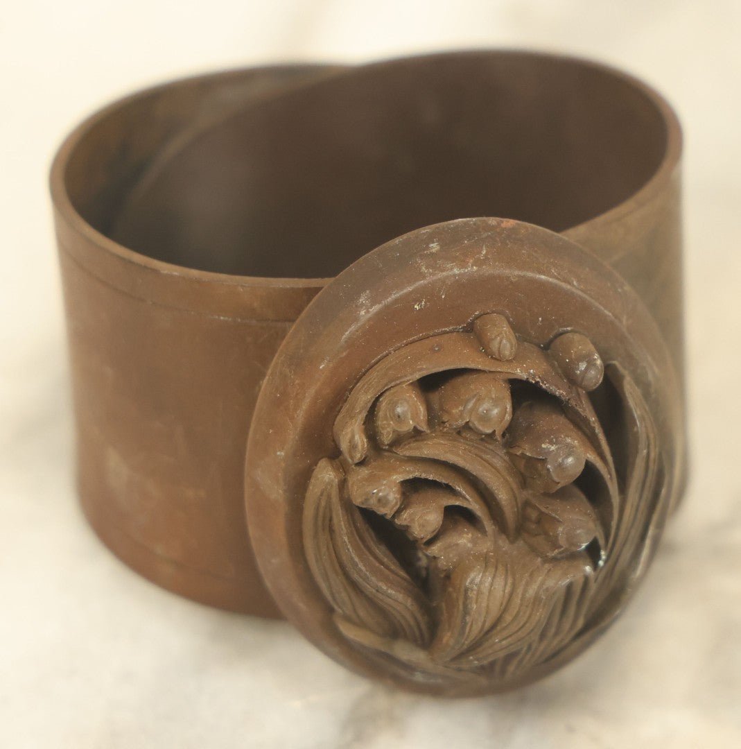 Lot 019 - Antique Vulcanite Art Nouveau Cuff Bracelet With Floral Design