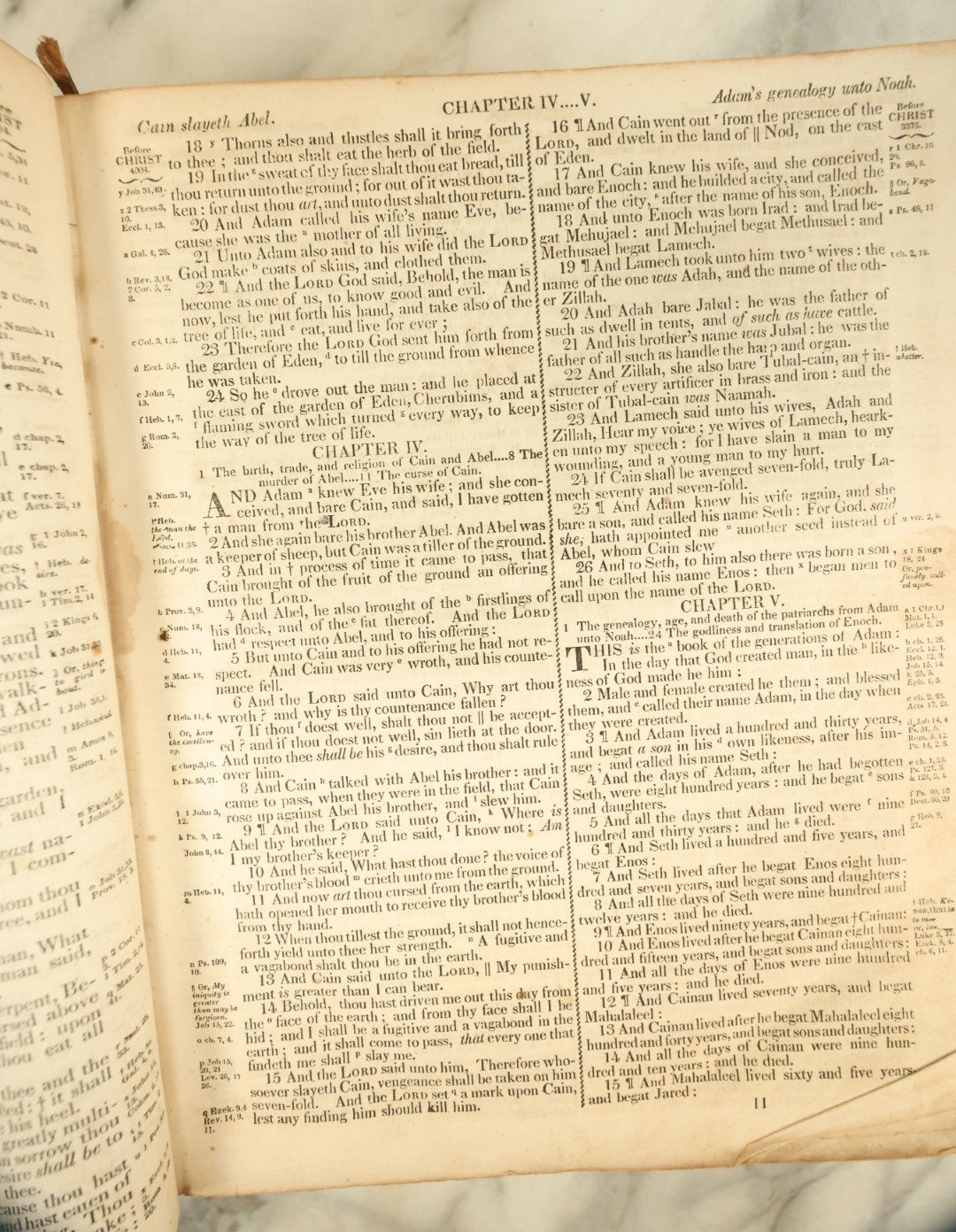 Lot 132 - Antique Holy Bible, Family Bible From 1842, Published And Sold By H&E Phinney, Containing The New And Old Testaments, Sparsely Illustrated