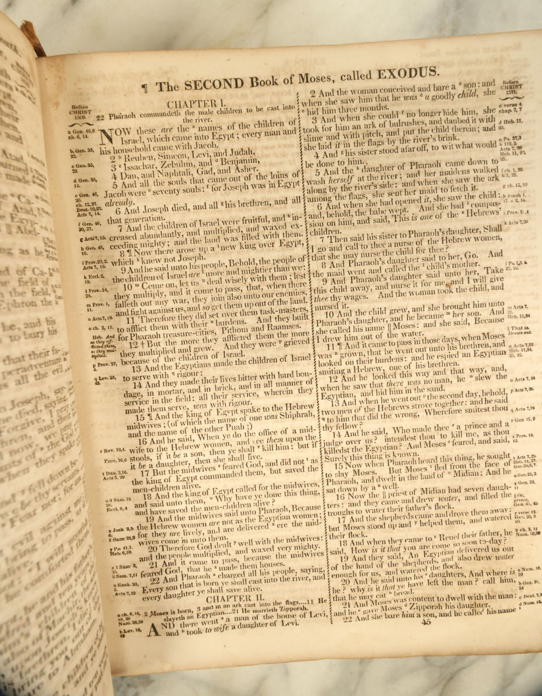 Lot 132 - Antique Holy Bible, Family Bible From 1842, Published And Sold By H&E Phinney, Containing The New And Old Testaments, Sparsely Illustrated