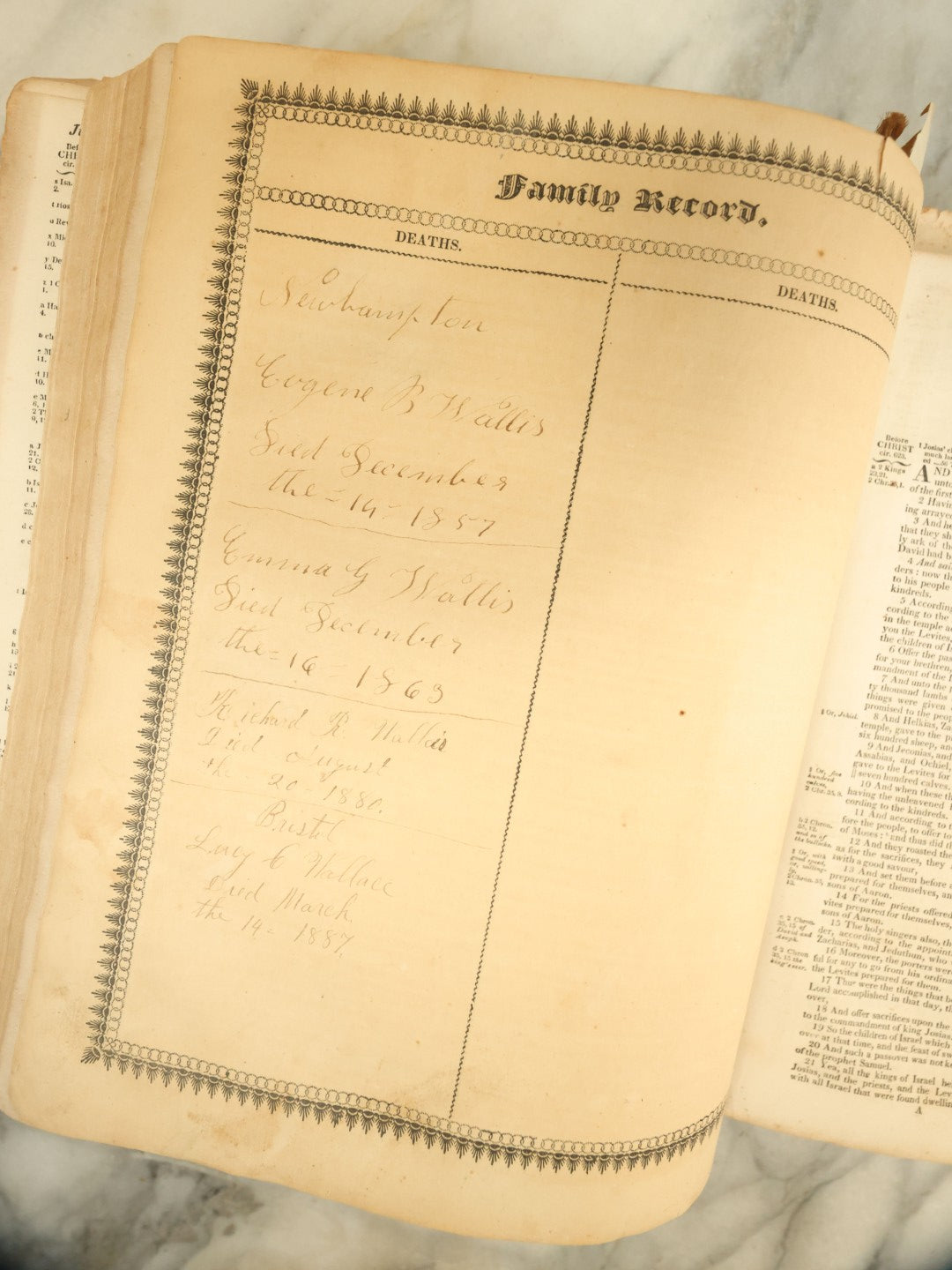 Lot 132 - Antique Holy Bible, Family Bible From 1842, Published And Sold By H&E Phinney, Containing The New And Old Testaments, Sparsely Illustrated
