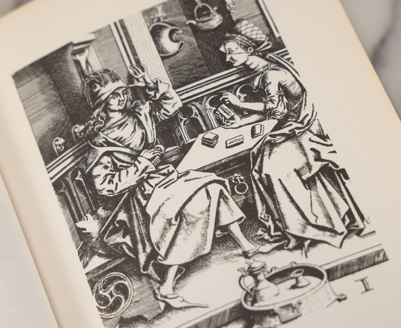 Lot 011 - "Le Tarot Des Imagiers Du Moyen Age" By Oswald Wirth, "The Tarot Of The Magicians Of The Middle Ages," Published By Claude Tchou, 1966 Edition, Illustrated