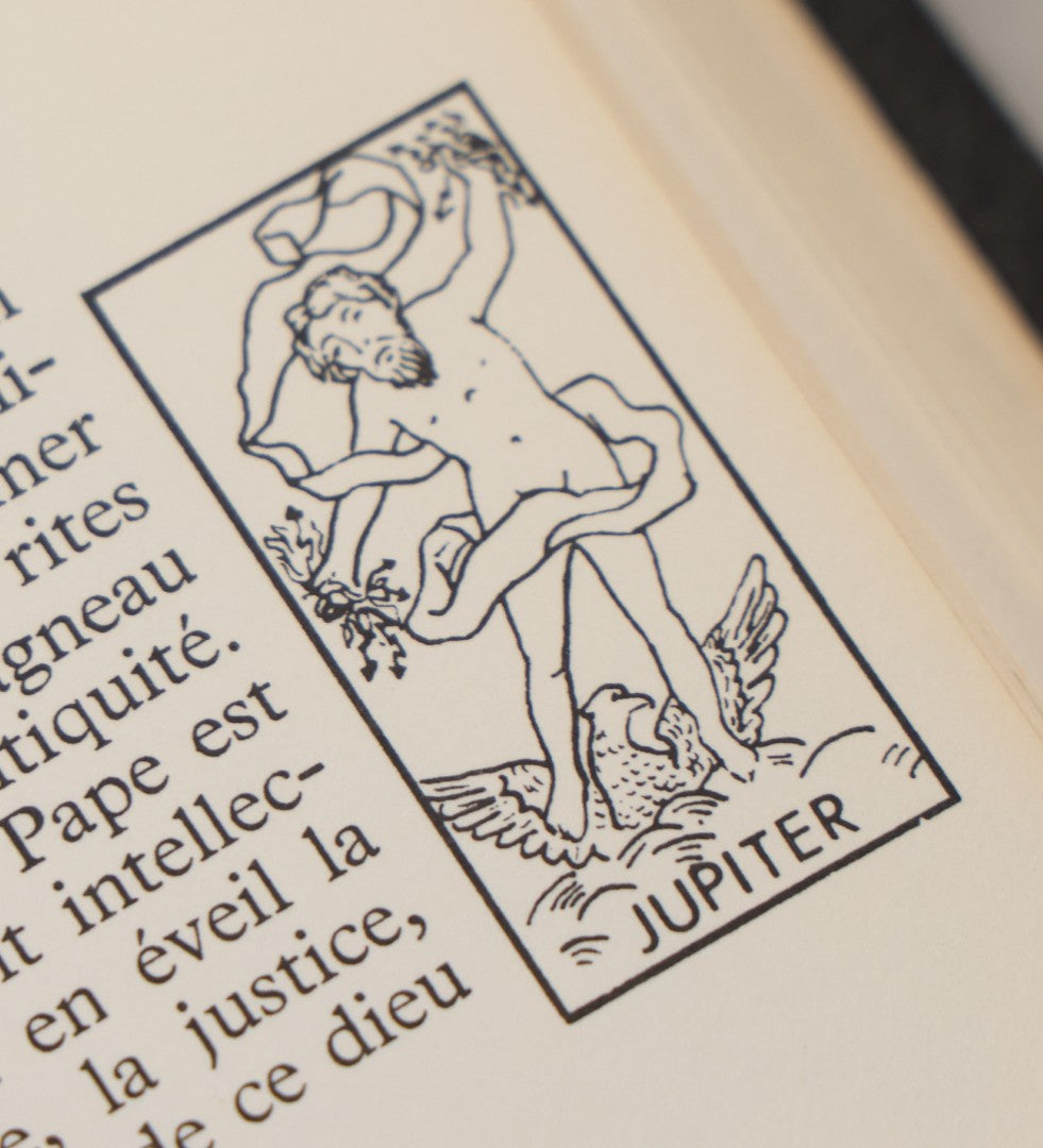 Lot 011 - "Le Tarot Des Imagiers Du Moyen Age" By Oswald Wirth, "The Tarot Of The Magicians Of The Middle Ages," Published By Claude Tchou, 1966 Edition, Illustrated