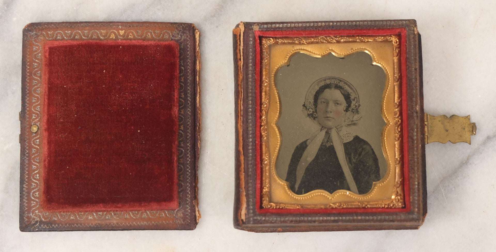 Lot 065 - Antique 1/6Th Plate Ambrotype Photograph Of A Pretty Young Woman In A Bonnet With Floral Adornments, In Split Clasp-Close Leatherette Case