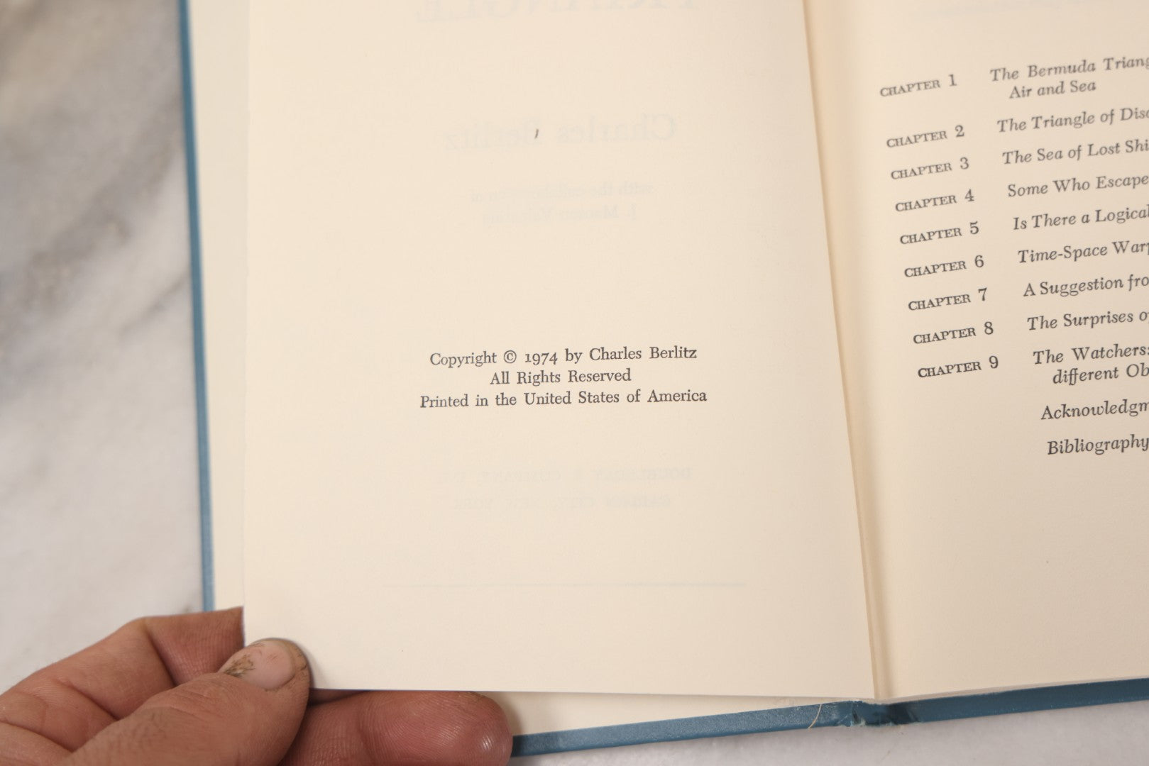 Lot 085 - "The Bermuda Triangle" By Charles Berlitz, With The Collaboration Of J. Manson Valentine, Published By Doubleday And Company, Inc., 1974, With Photographs