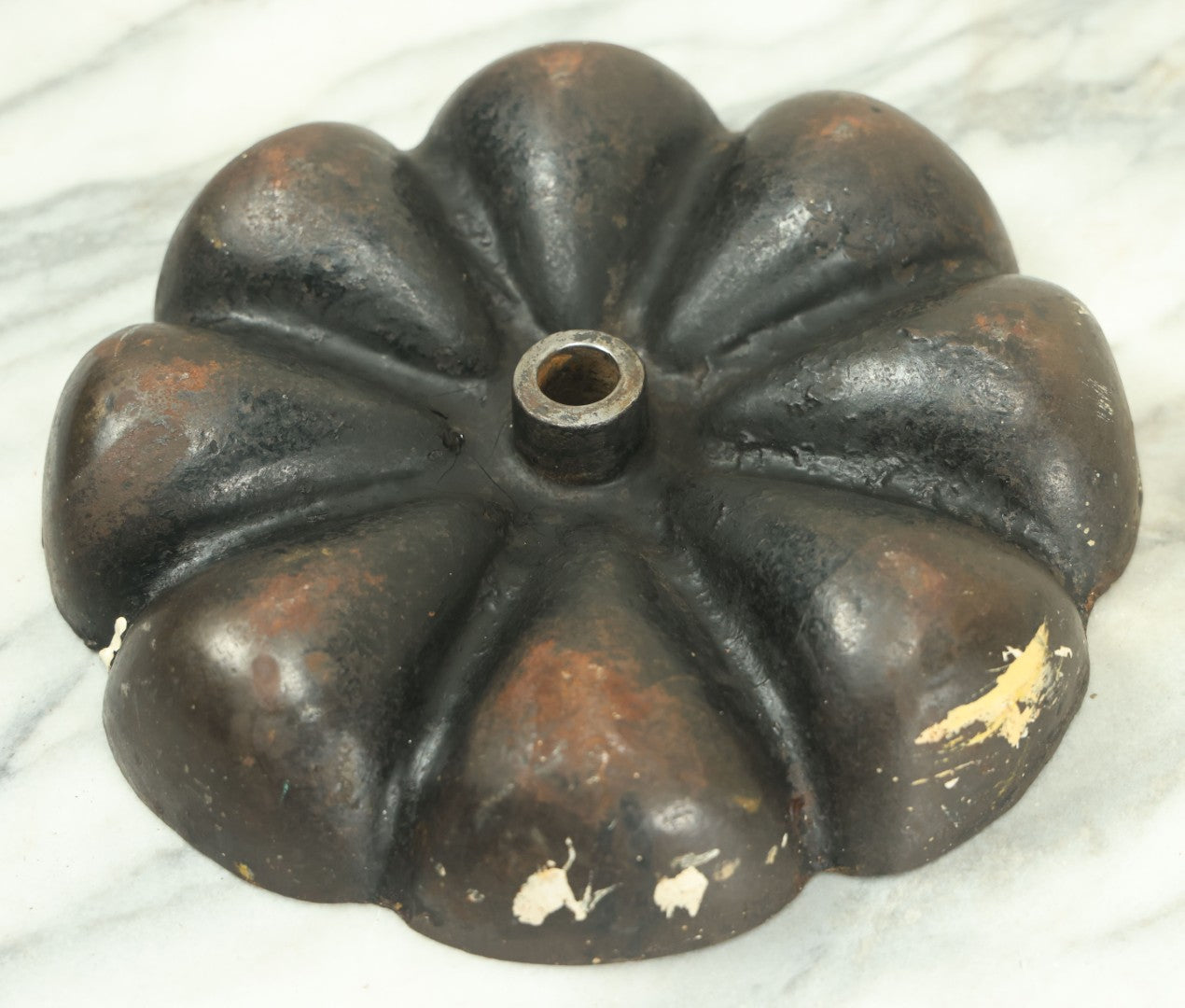 Lot 009 - Antique Cast Iron Industrial Star Nail Cup Rotating Hardware Storage Lazy Susan, 9-3/8" Diamatere