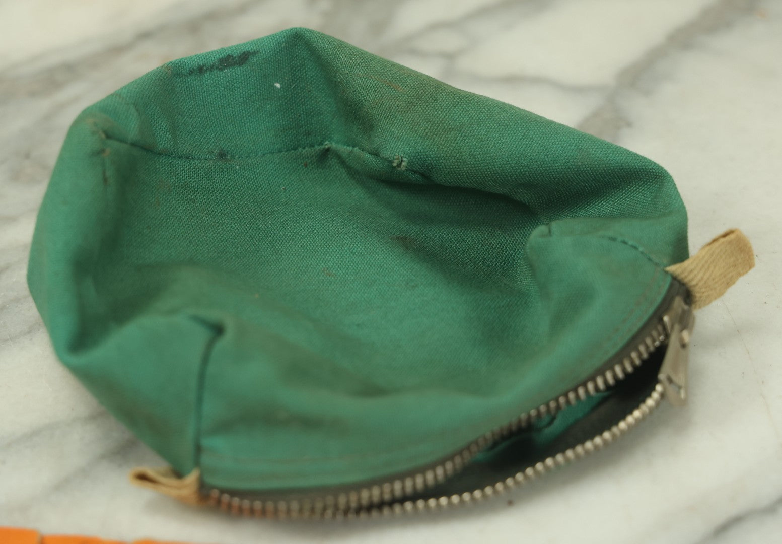 Lot 058 - Vintage Seafoam Green Zippered Belt Pouch With Northland Hi-Speed Ski Wax Items, As Found